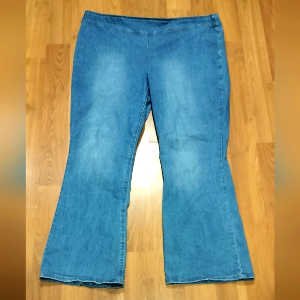 Women's Boot-cut Jeans